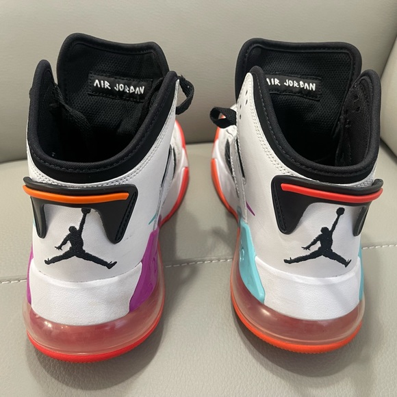 Nike Jordan Mars 270 - Picture 4 of 7